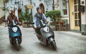 Read more about the article ΗΛΕΚΤΡΟΝΙΚΑ SCOOTER YADEA