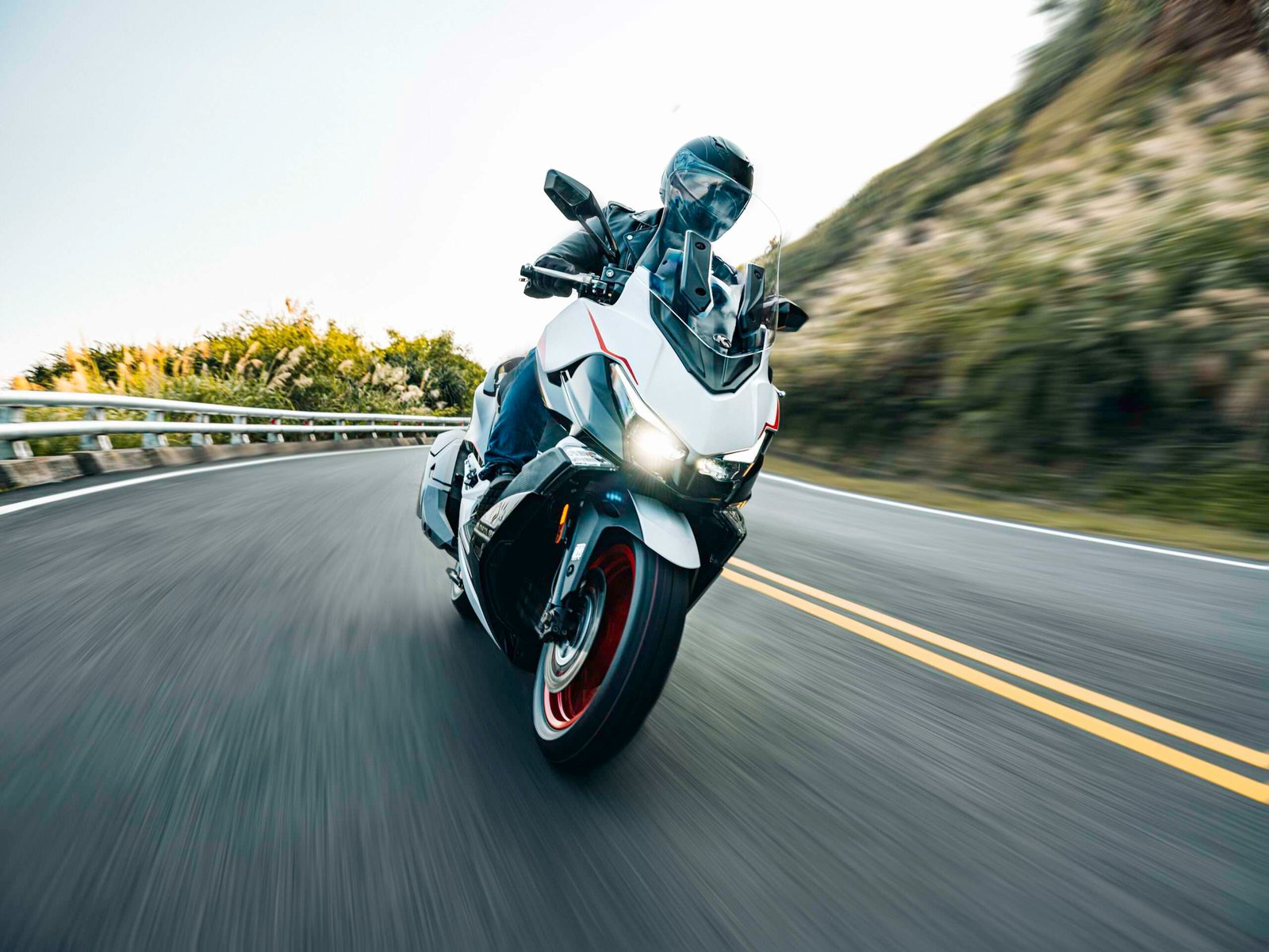 You are currently viewing MOTO SCOOTER KYMCO  XCITING VS 400i E5
